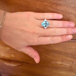 Elegant Blue Gemstone Ring